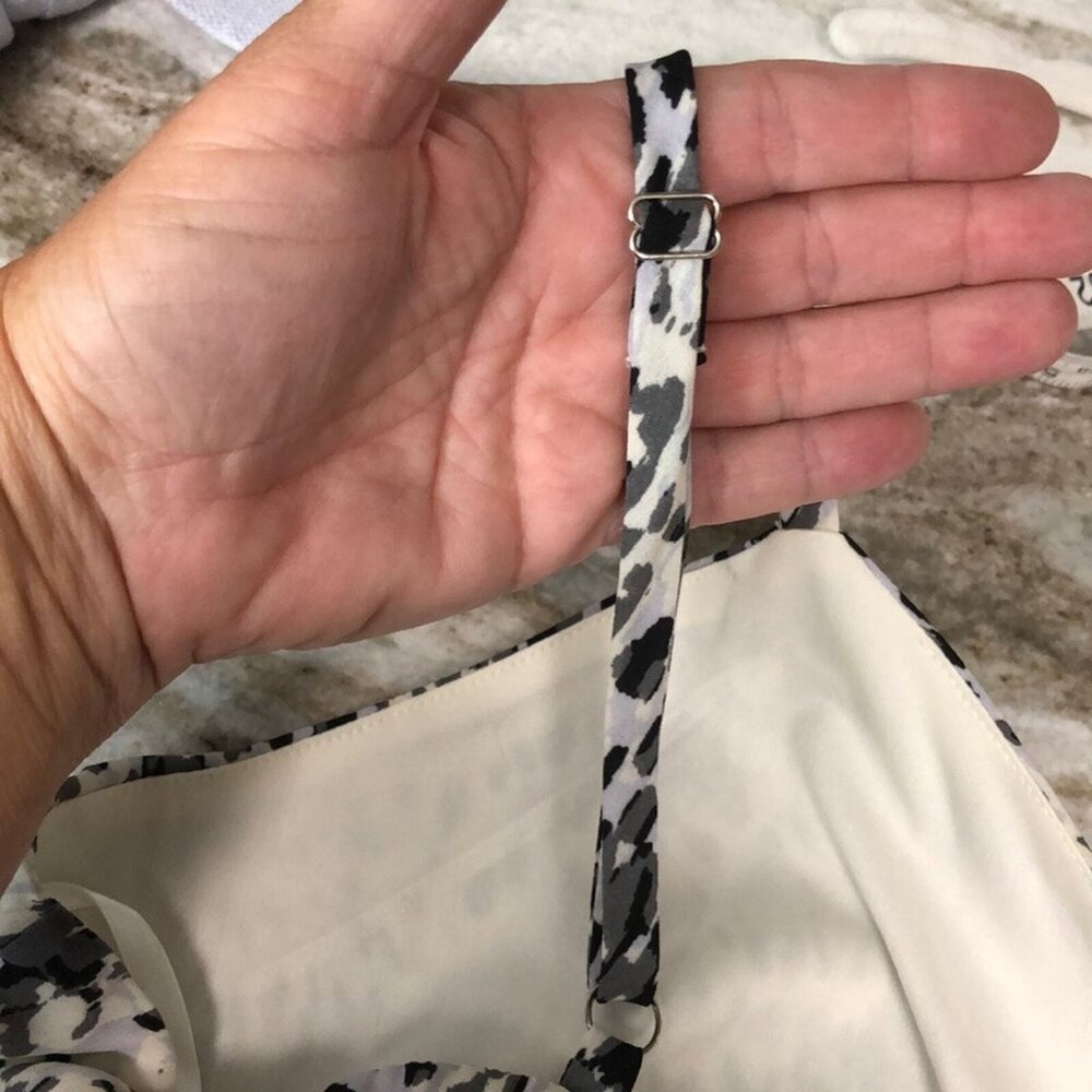 Luxology NWT dress Women’s asymmetrical Spaghetti Strap Black White midi size XL - Picture 4 of 12